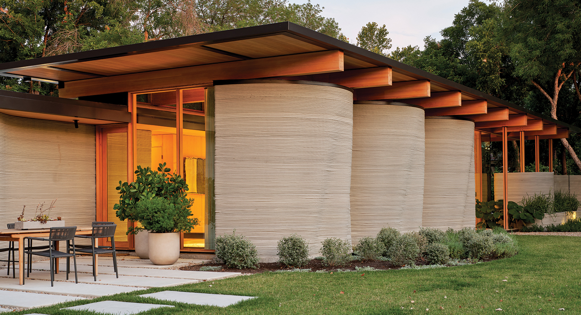 Midcentury Style Meets Modern Technology in this East Austin Home